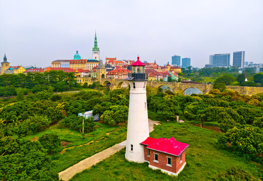 松山湖华为大学灯塔