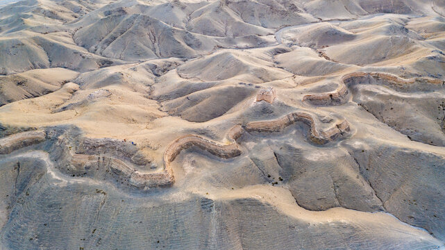 賀蘭山三關(guān)口明長城