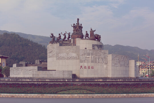 滴水苗城屏边苗族自治县雕塑