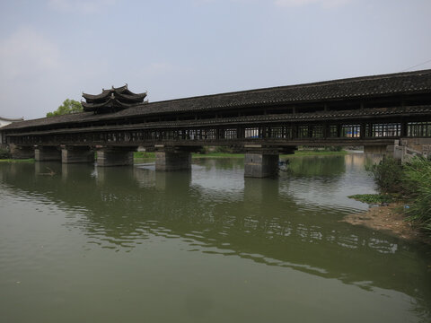 风雨桥