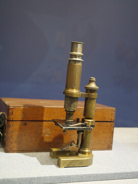 古董显微镜