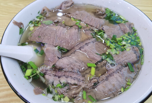 牛肉拉面