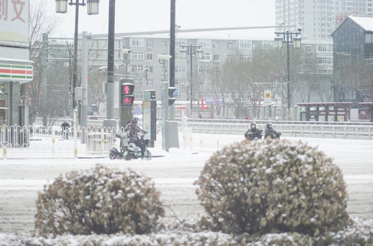 风雪太原