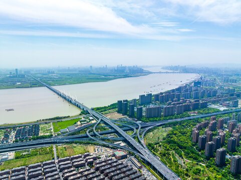 航拍下的杭州东湖高架