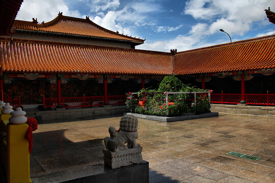 哈尔滨极乐寺中式建筑走廊