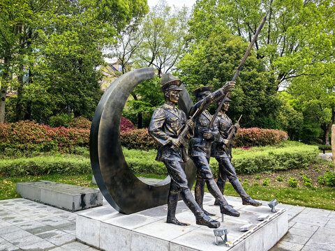 公园雕塑战士雕塑