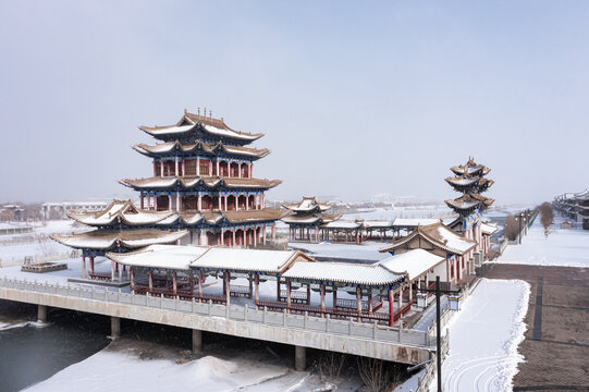 冬天嘉峪关南湖龙王阁雪景