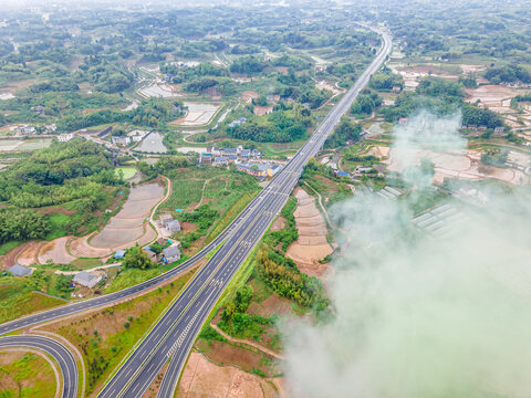 梁开高速公路