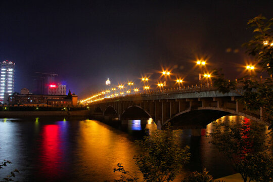 张家界澧水大桥夜景