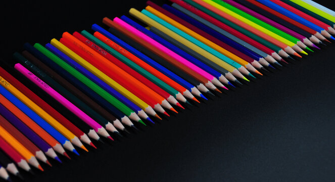 彩色彩铅笔