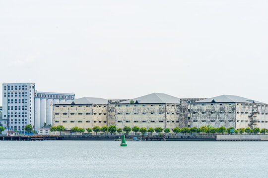 上海黄浦江畔建筑