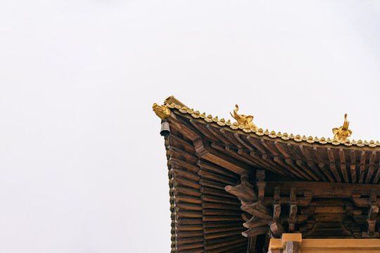 装饰象形的寺庙屋顶上海静安寺