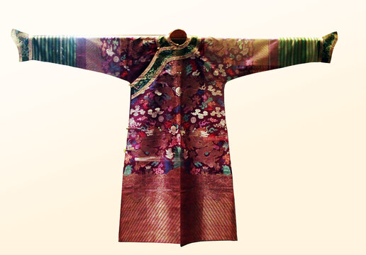 清代紫色云龙杂宝纹妆花绸单蟒袍