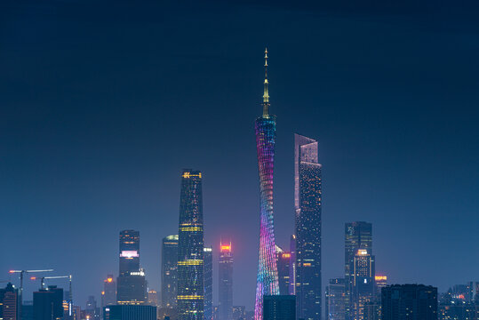 广州新电视塔与珠江新城建筑夜景