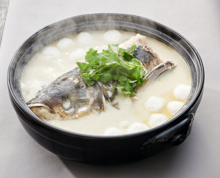 千島湖有機魚頭湯