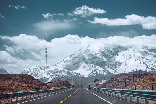 南疆公路风光