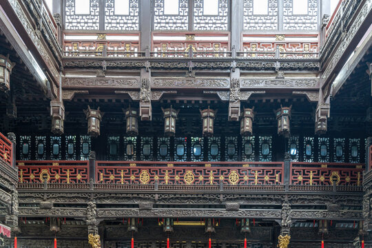 复杂的中国传统庭院建筑细节