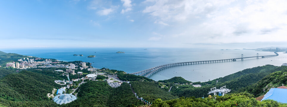 中国辽宁大连星海湾大桥风光