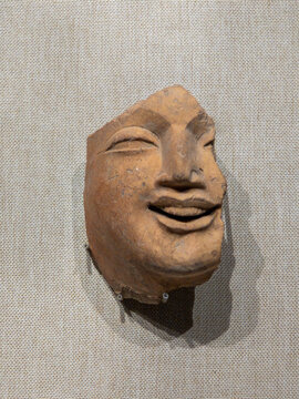 深圳市博物馆展出的北魏文物佛像