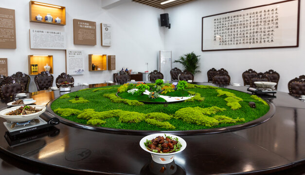 大桌餐廳