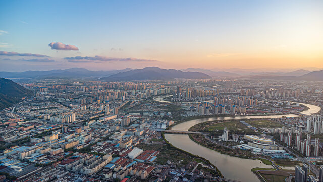 黃巖制造業的落日美景