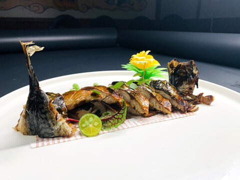 烤秋刀魚