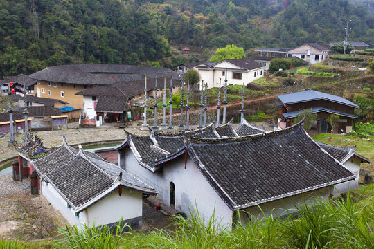塔下村土樓風(fēng)光