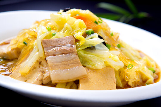 白菜豆腐粉條五花肉