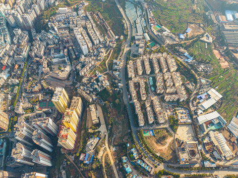 航拍云南紅河州個舊市城市風光