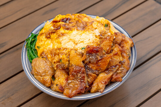 滑蛋雞扒飯