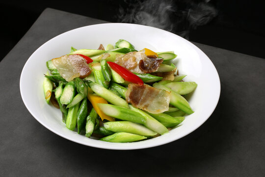 鮮蘆筍炒臘肉