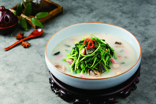 上湯雞毛菜