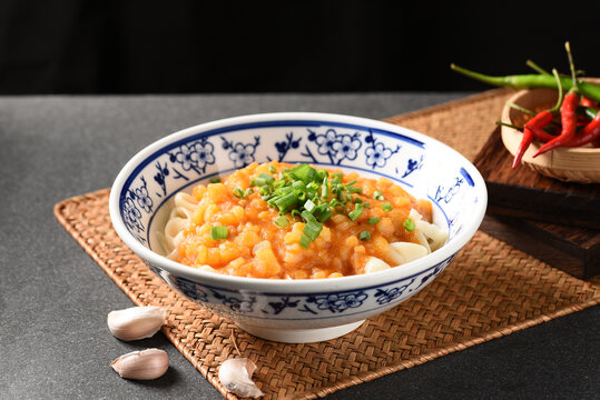 土豆丁打鹵面