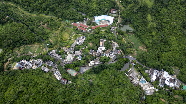 航拍俯瞰深圳坪山金龜村風(fēng)光
