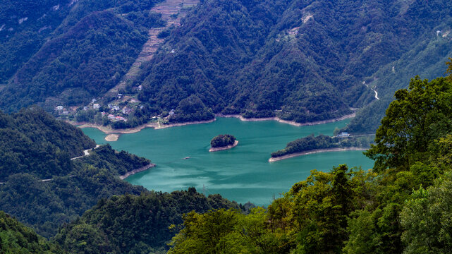 山水相連