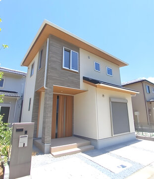 現(xiàn)代兩層石材外墻木門住宅