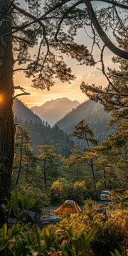 夕陽山間露營