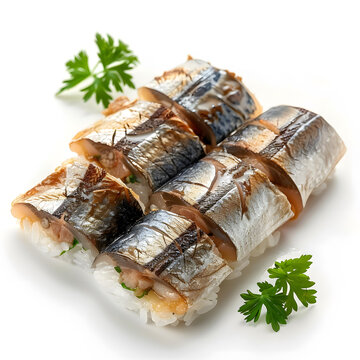 白底上的煙熏馬鮫魚壽司卷