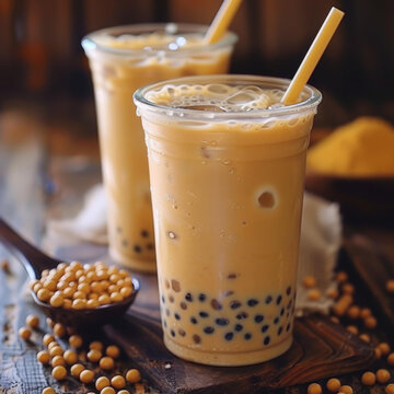 兩杯加了豆奶的冰咖啡