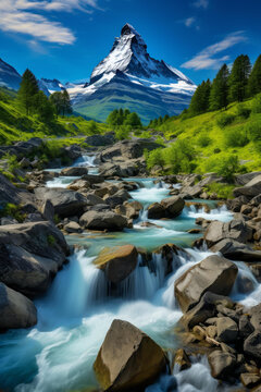 壯麗的瑞士阿爾卑斯山山區(qū)溪流美景