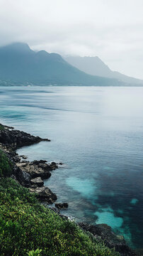 山海相連的寧靜海景