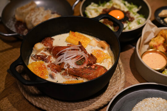 芝士雞肉鍋炸雞奶酪鍋