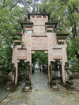 葭萌石牌坊