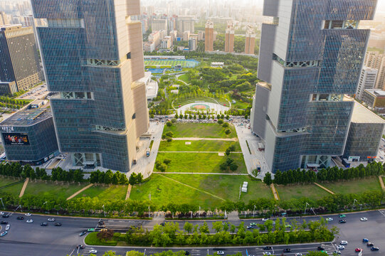 航拍鄭州綠地雙子塔城市摩天大樓