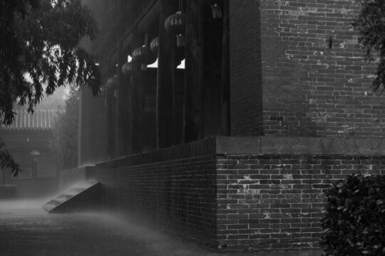 下雨天的飛云樓木塔山西古建筑