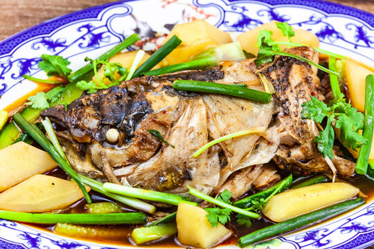 燉魚頭