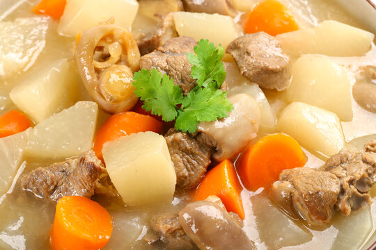 羊肉蘿卜湯特寫