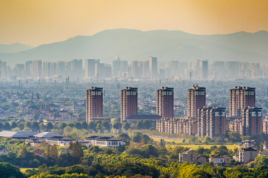 遠(yuǎn)眺湖州市長興縣城市天際線
