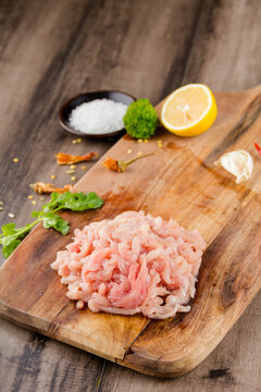 黑豬里脊肉絲