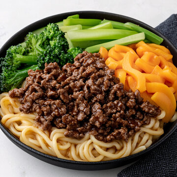 黑椒牛肉醬拌面
